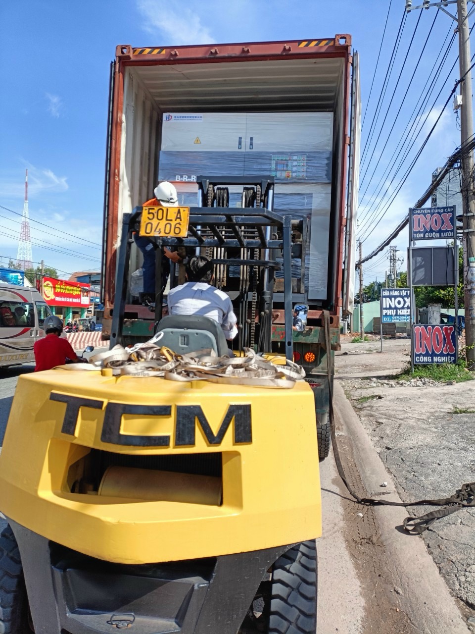 Cho Thuê Xe Nâng Tại Thuận An , Bình Dương