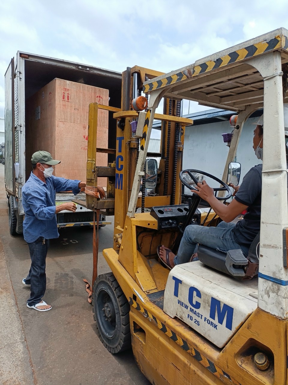Lắp Đặt Máy Móc Tại Thuận An , Bình Dương