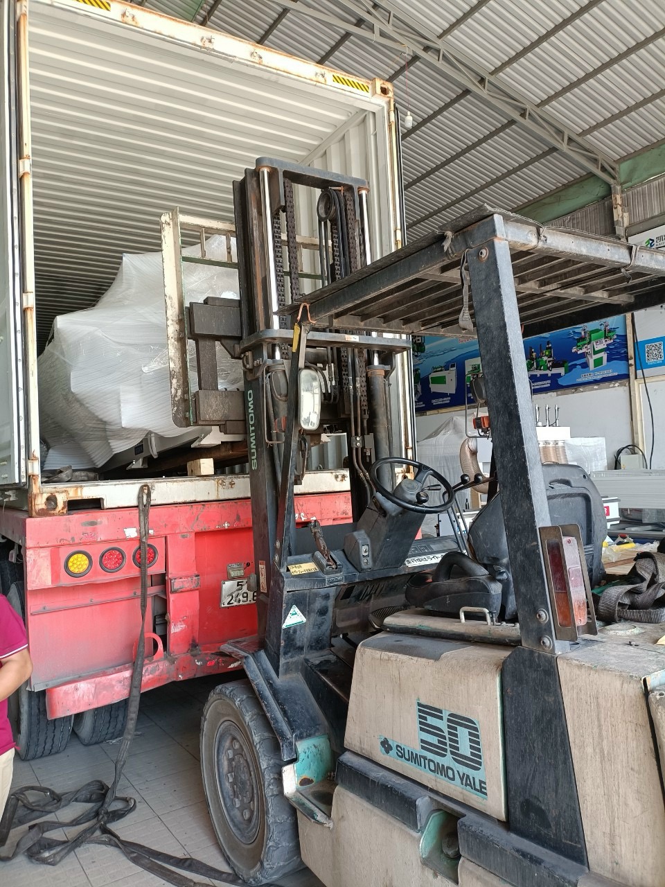 Dịch Vụ Vận Chuyển Máy Móc Thiết Bị .