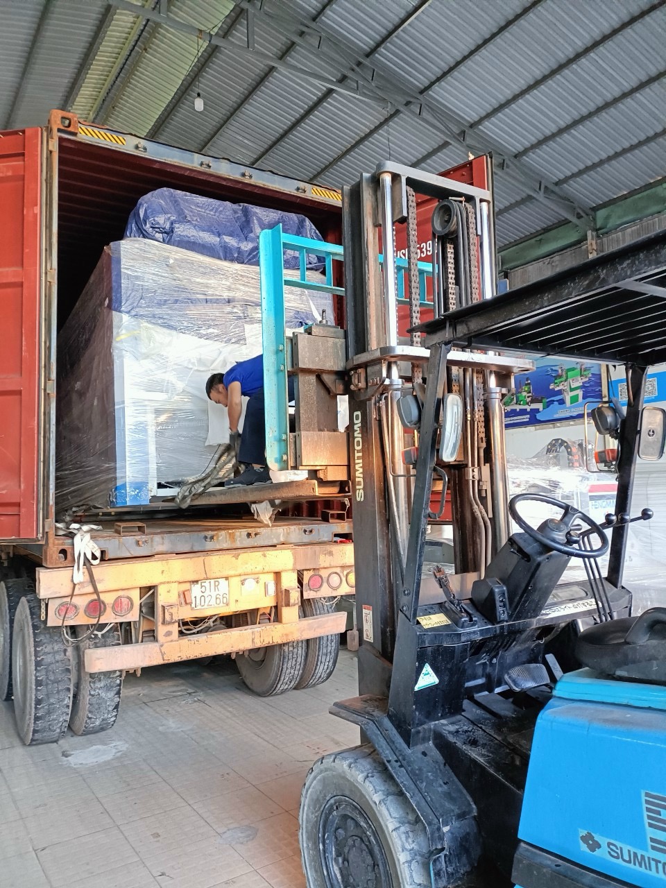 Xe Nâng - Cẩu Linh Lam Thành Transport.