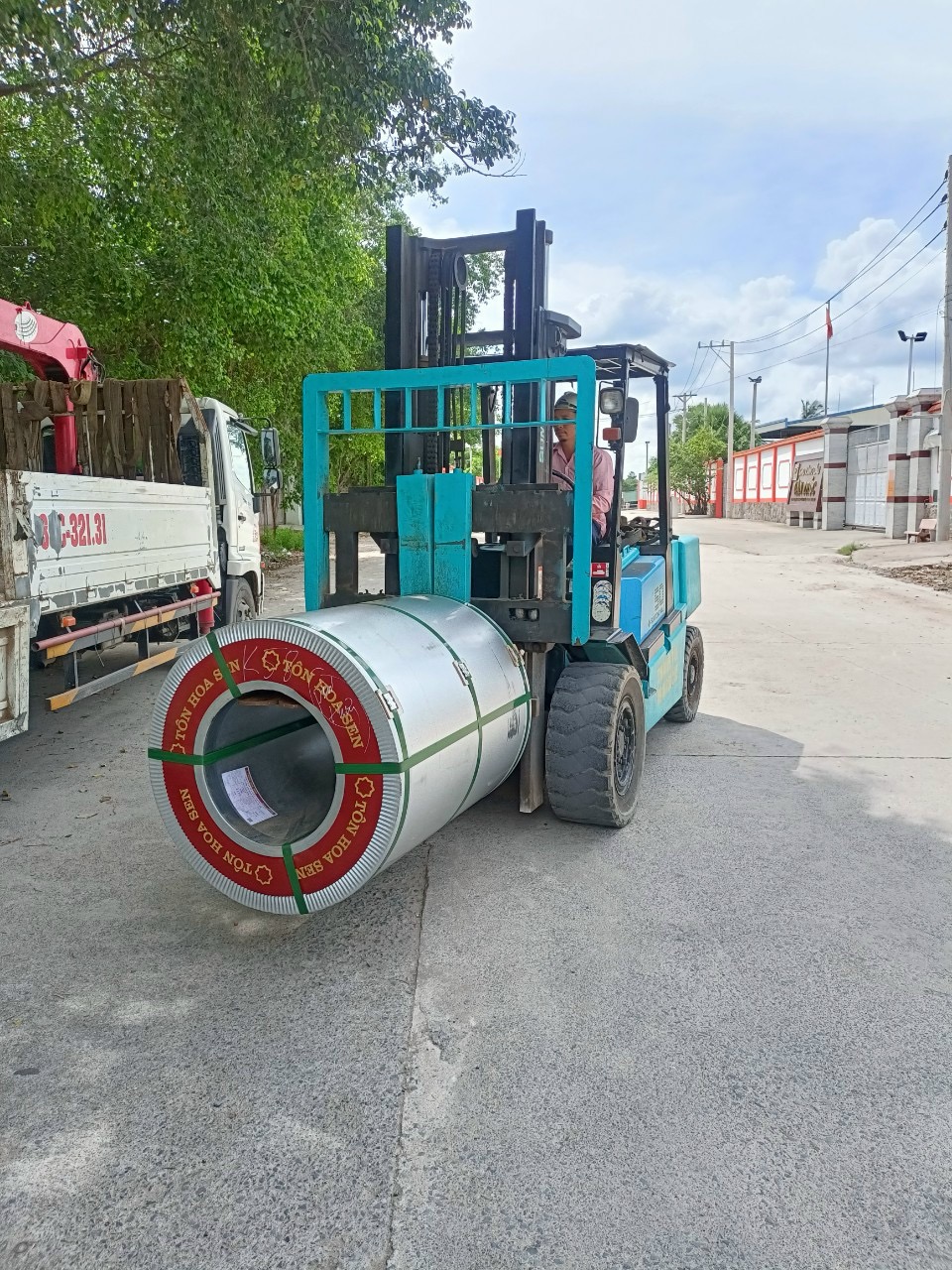 Xe Nâng Linh Lam Thành Transport Hoạt Động Trở Lại Sau Dịch.